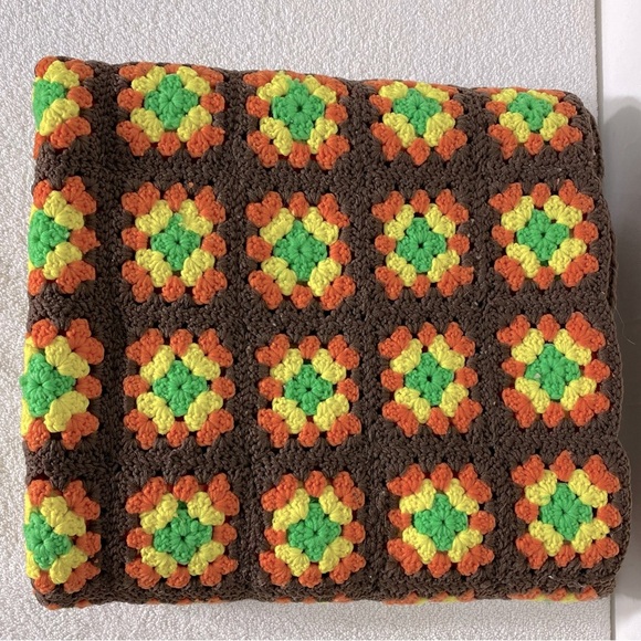 Vintage Handmade Brown Orange Yellow Green Crochet Granny Square Afghan Blanket - Picture 12 of 12